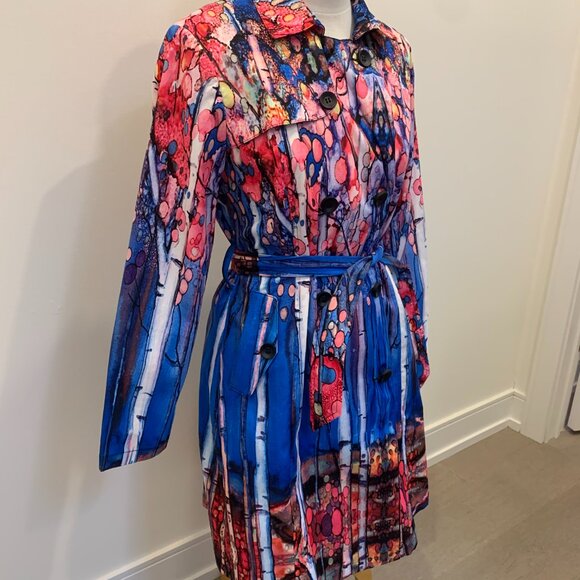 Raincoat - Picture 3 of 7